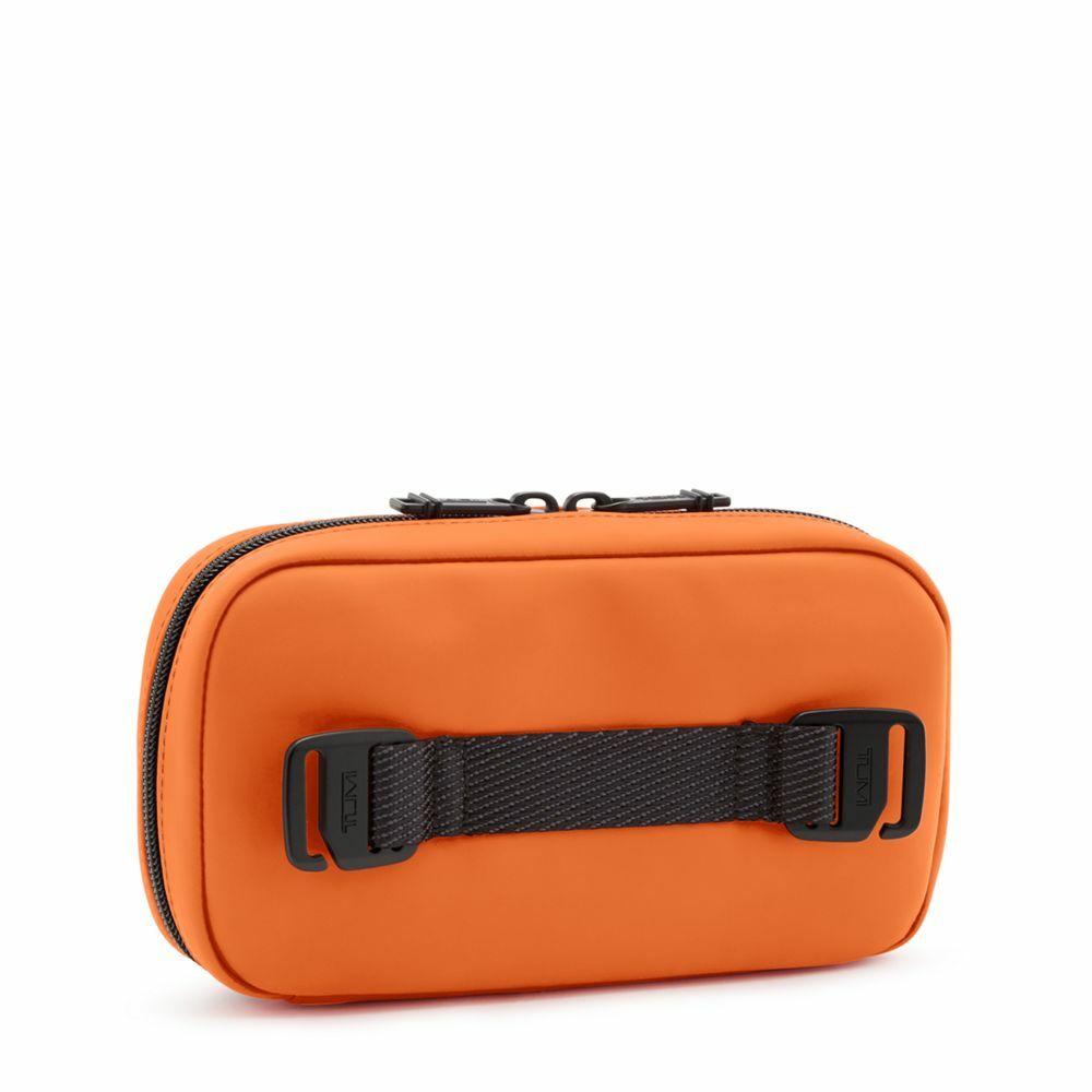 Estojo Zip-Around Tumi Travel Access. Laranja