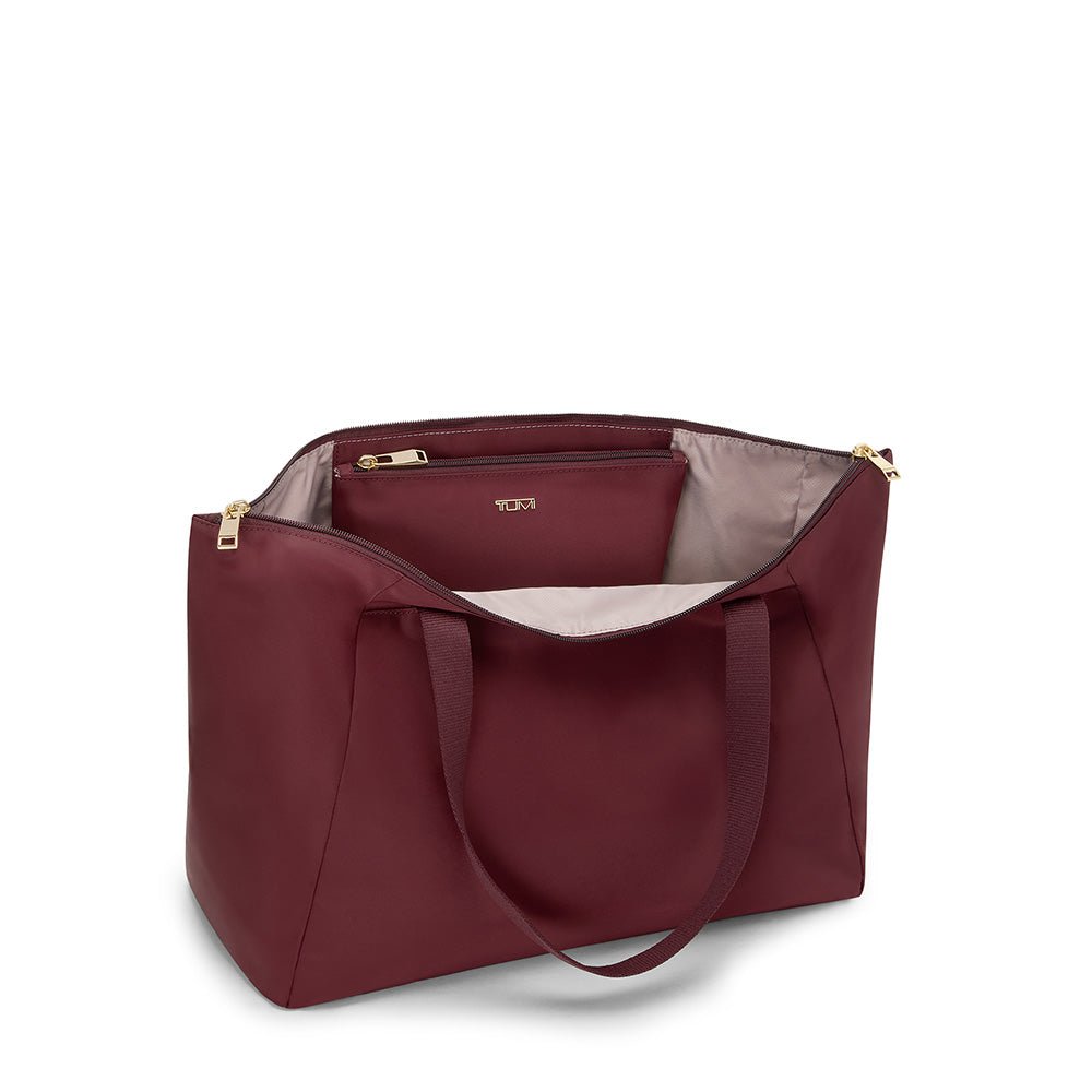 Voyageur Just In Case Medium Tote Wine