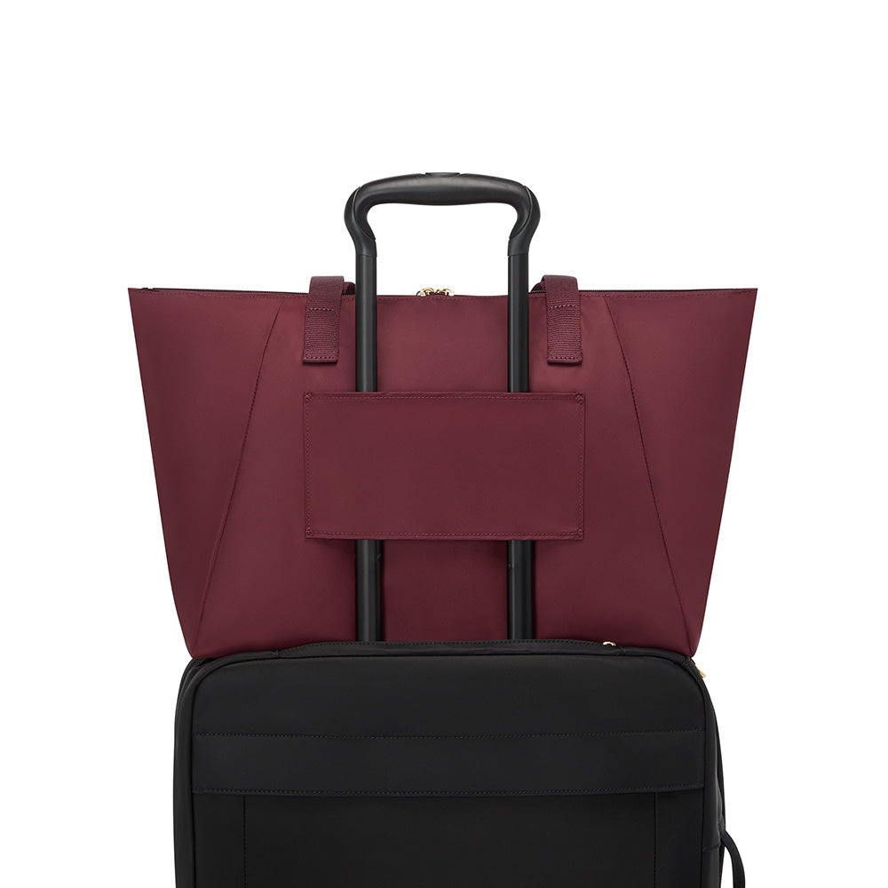 Voyageur Just In Case Medium Tote Wine