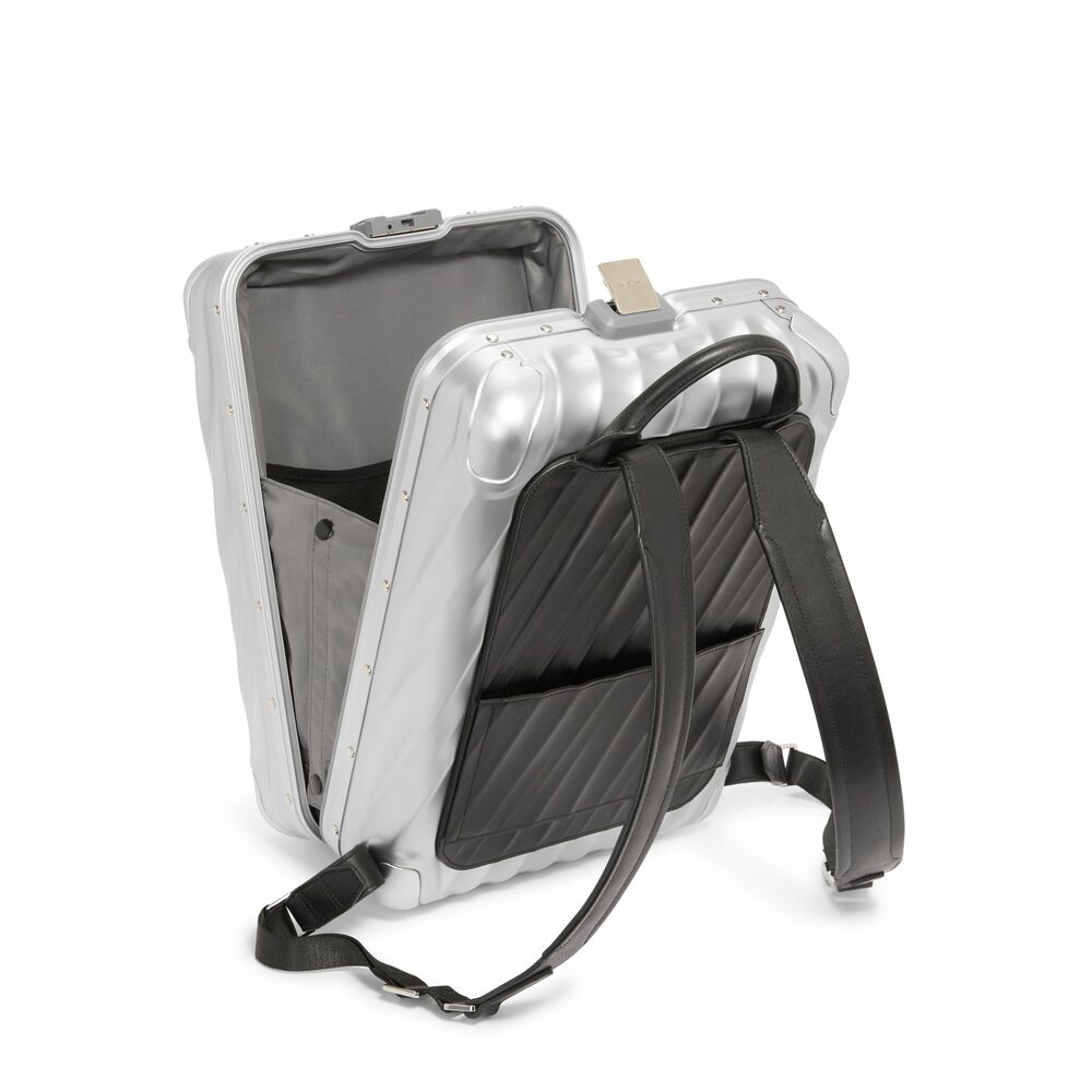 19 Degree Aluminum Backpack Silver